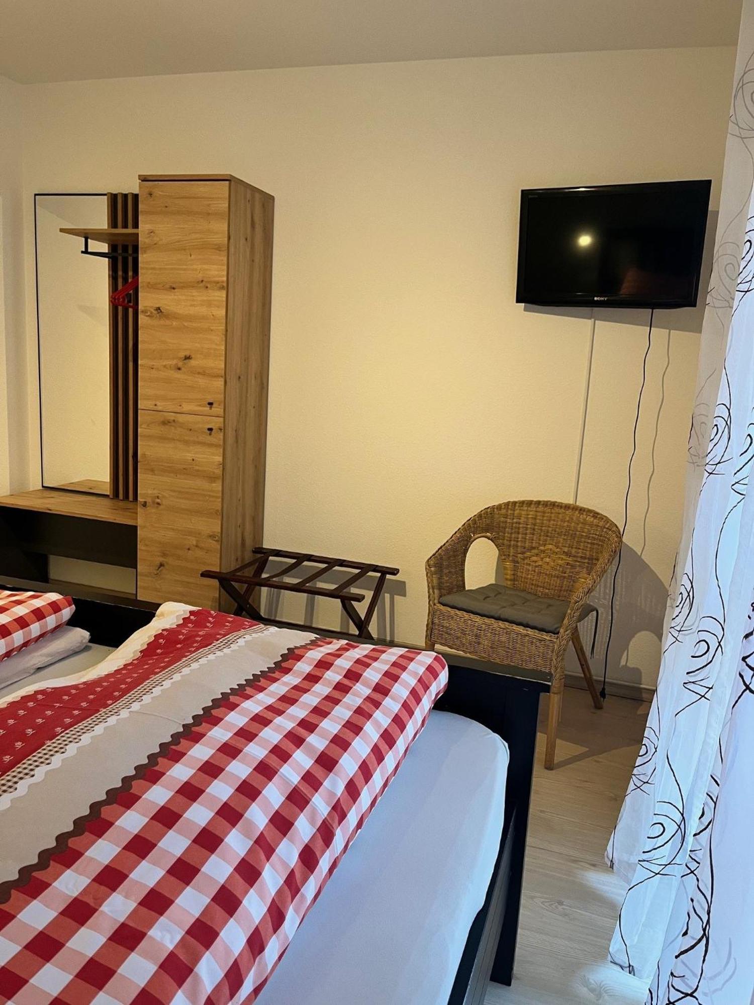 Apartment Frank - Bis Zu 3 Schlafzimmer Rust Luaran gambar