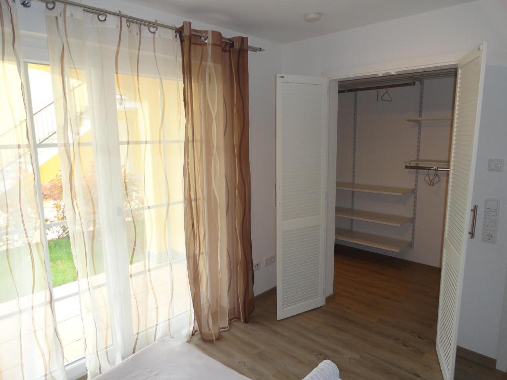 Apartment Frank - Bis Zu 3 Schlafzimmer Rust Luaran gambar
